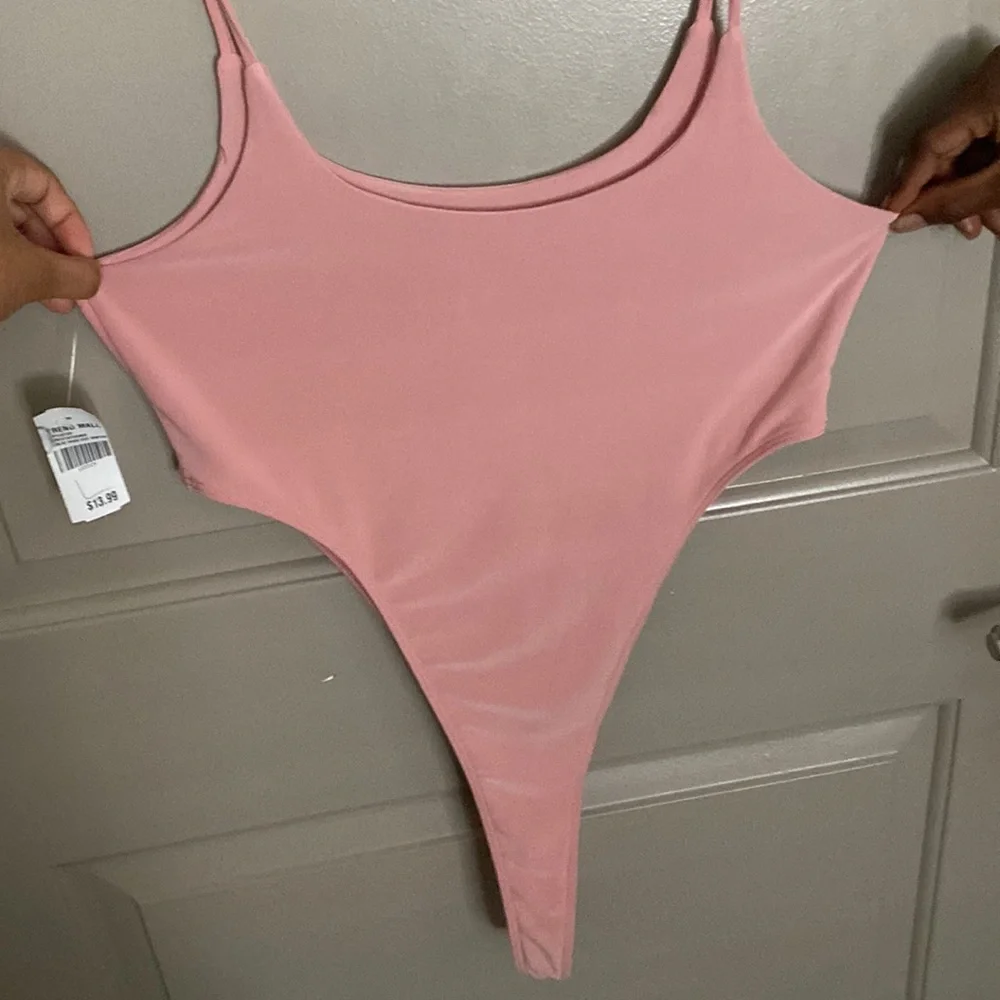 Cropped Unitard - Picture 2 of 2